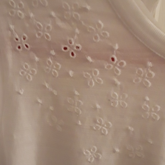 Top - Picture 2 of 3